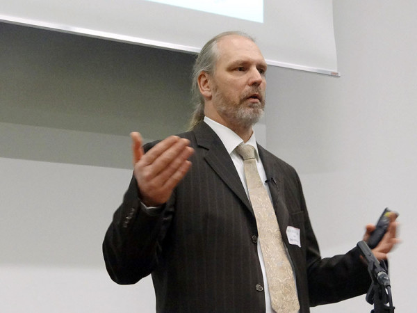 Ralf Benzmüller